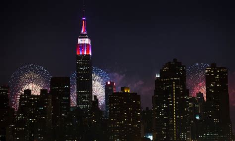 empire state building colors meaning